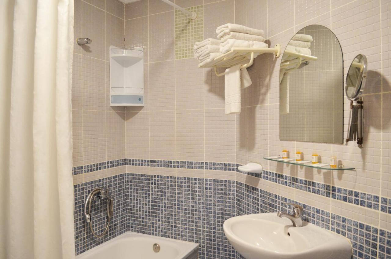 Hotel Manantiales Torremolinos Luaran gambar