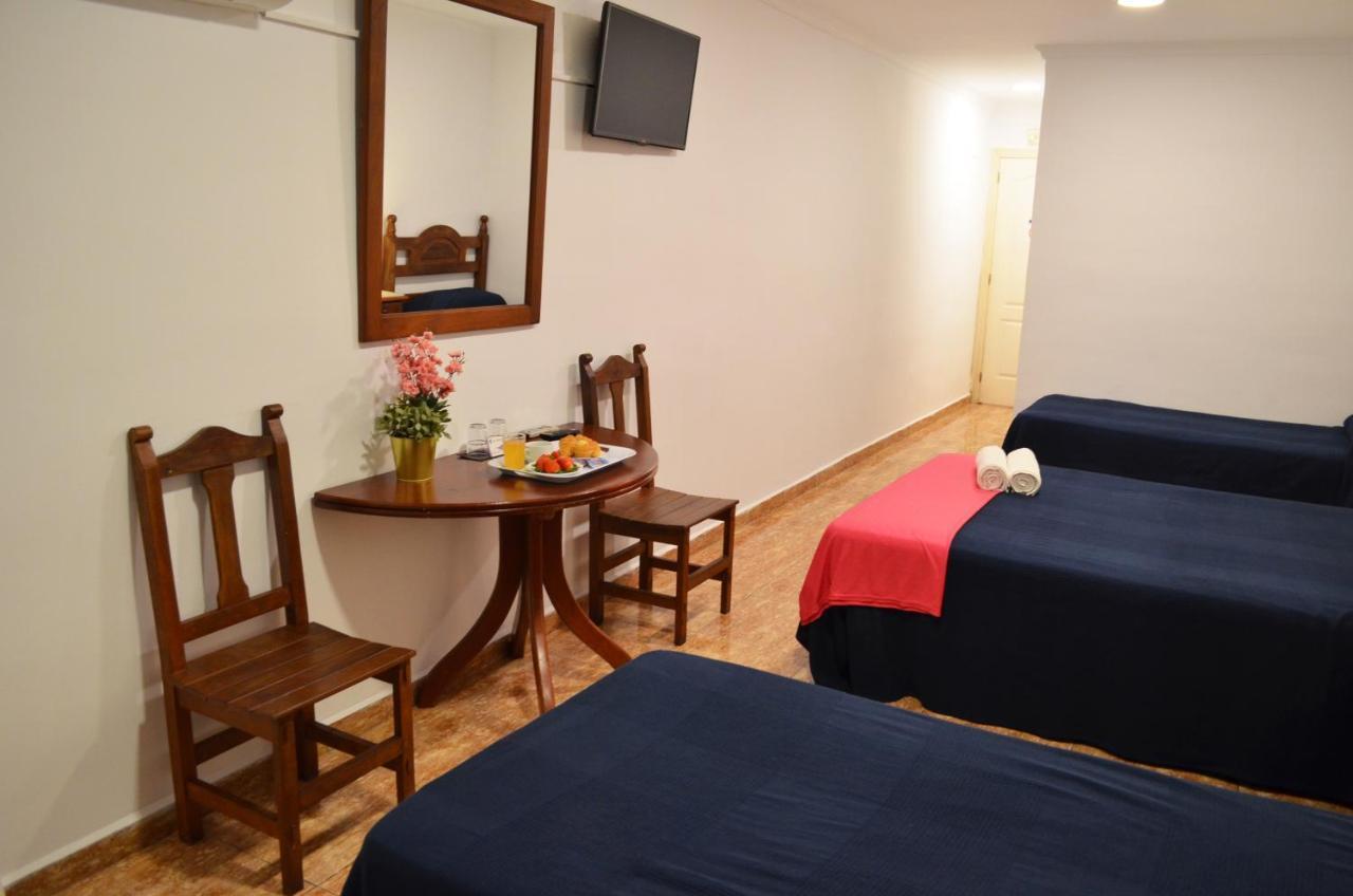 Hotel Manantiales Torremolinos Luaran gambar